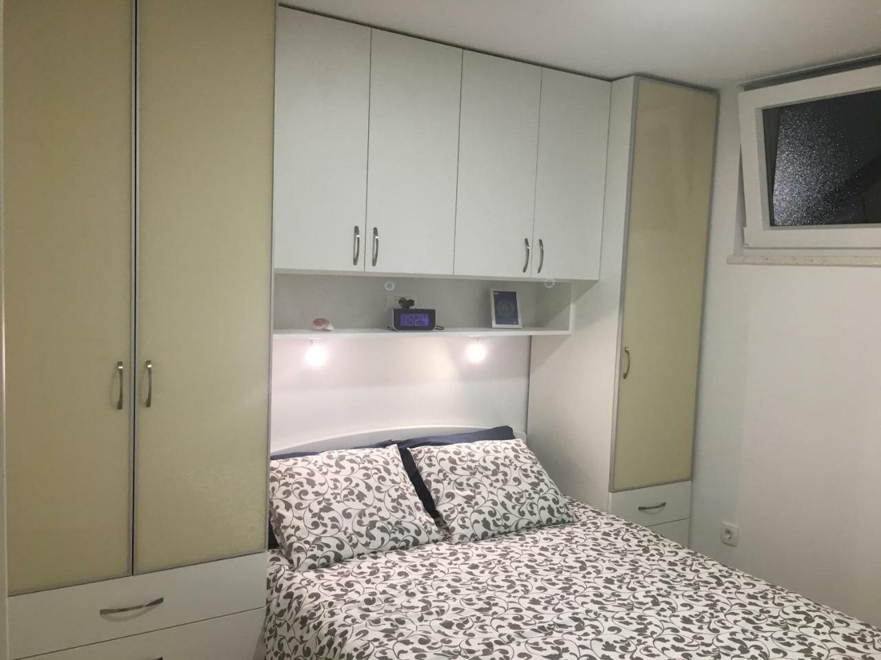 Narnia Lägenhet Split Exteriör bild